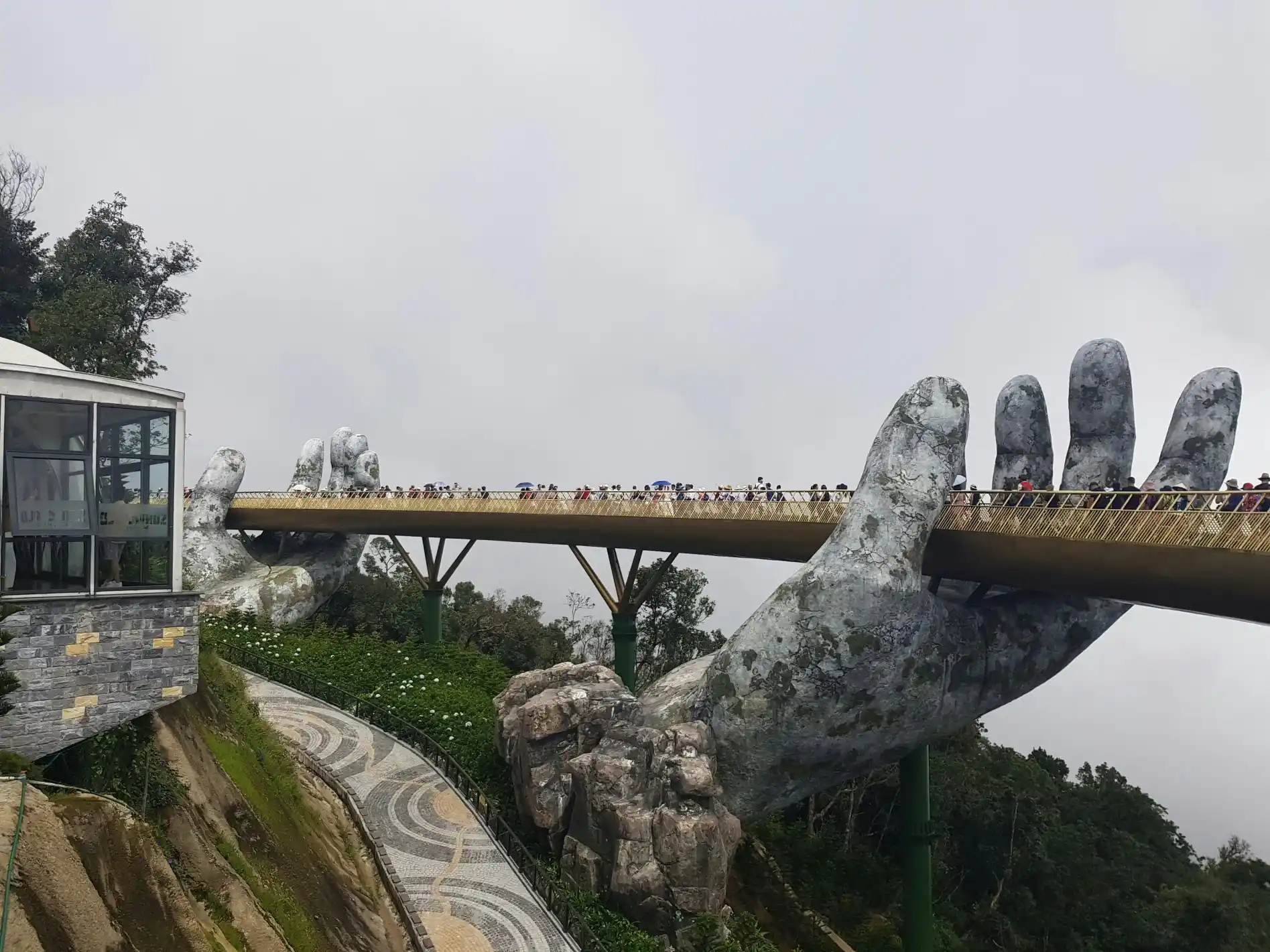 Golden Bridge & Ba Na Hills