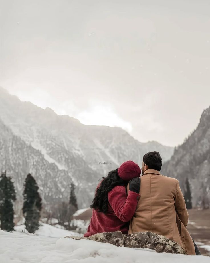 Magnificent Kashmir Romantic Escape